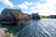 Schottland-110-14 Hafeneinfahrtsfelsen von Dunbar